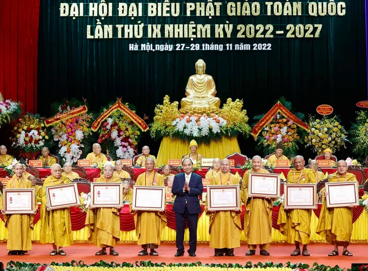Chủ tịch nước: Phát huy truyền thống yêu nước, đồng hành cùng dân tộc của Phật giáo Việt Nam - Ảnh 3. Chủ tịch nước: Phát huy truyền thống yêu nước, đồng hành cùng dân tộc của Phật giáo Việt Nam - Ảnh 3.