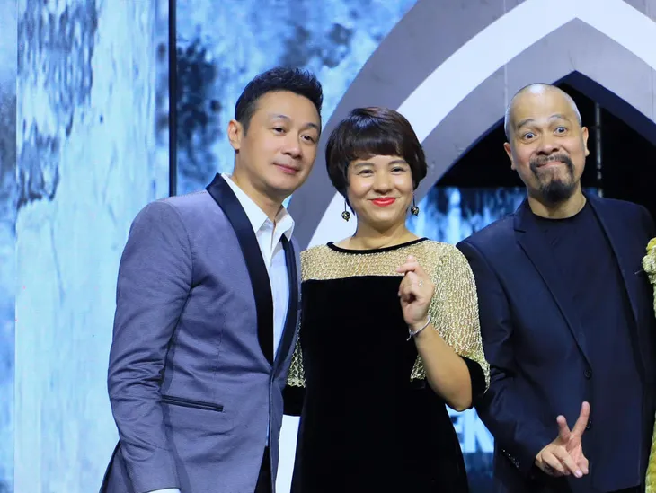 MC, BTV nổi tiếng không hẹn mà gặp tại Tuần lễ thời trang Quốc tế Việt Nam 2022 - Ảnh 10. MC, BTV nổi tiếng không hẹn mà gặp tại Tuần lễ thời trang Quốc tế Việt Nam 2022 - Ảnh 10.