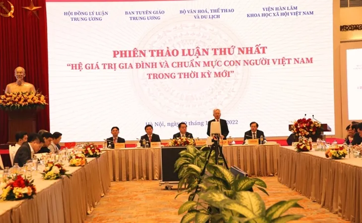 Từng bước xây dựng hệ giá trị Việt Nam - Ảnh 2.