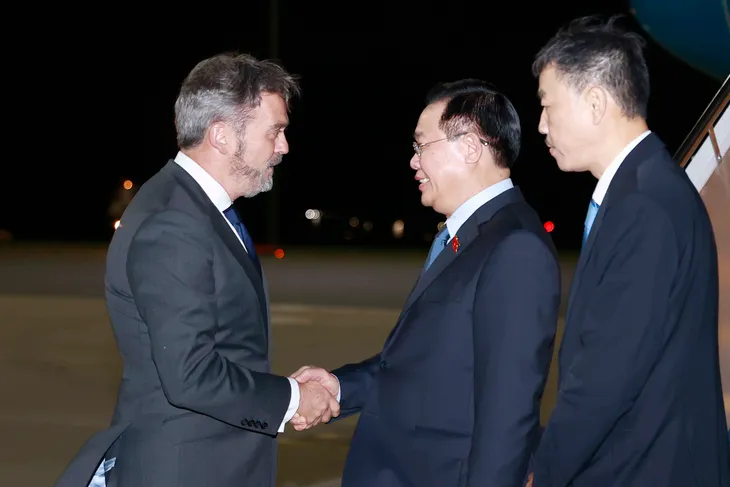 Chủ tịch Quốc hội Vương Đình Huệ bắt đầu thăm chính thức Australia - Ảnh 1. Chủ tịch Quốc hội Vương Đình Huệ bắt đầu thăm chính thức Australia - Ảnh 1.