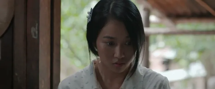 Mẹ rơm - Tập 1: Cô gái khờ nhất làng bị lừa tình có thai - Ảnh 8. Mẹ rơm - Tập 1: Cô gái khờ nhất làng bị lừa tình có thai - Ảnh 8.