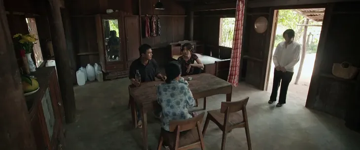 Mẹ rơm - Tập 1: Cô gái khờ nhất làng bị lừa tình có thai - Ảnh 7. Mẹ rơm - Tập 1: Cô gái khờ nhất làng bị lừa tình có thai - Ảnh 7.