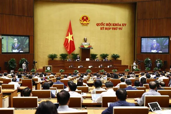 Dư luận đánh giá cao phiên chất vấn của Bộ trưởng Bộ Xây dựng - Ảnh 1. Dư luận đánh giá cao phiên chất vấn của Bộ trưởng Bộ Xây dựng - Ảnh 1.