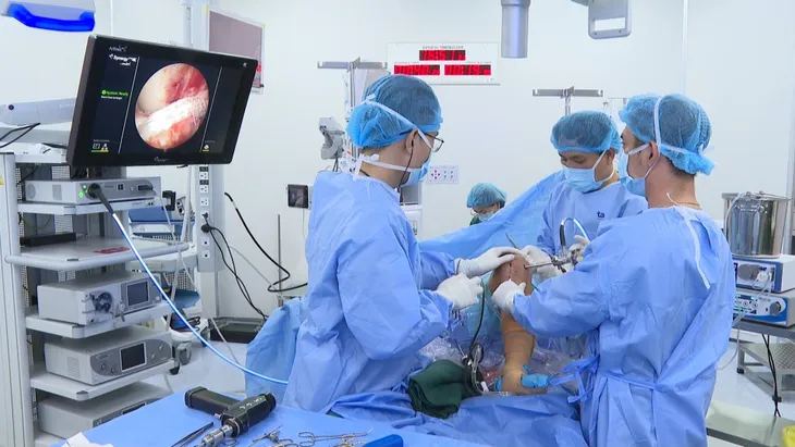Đứt dây chằng, làm sao phục hồi nhanh về nhà sớm? - Ảnh 1. Đứt dây chằng, làm sao phục hồi nhanh về nhà sớm? - Ảnh 1.