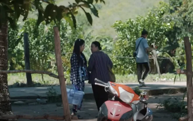 Mẹ rơm - Tập 2: Bà Lành nổi điên khi biết Loan chửa hoang - Ảnh 4. Mẹ rơm - Tập 2: Bà Lành nổi điên khi biết Loan chửa hoang - Ảnh 4.
