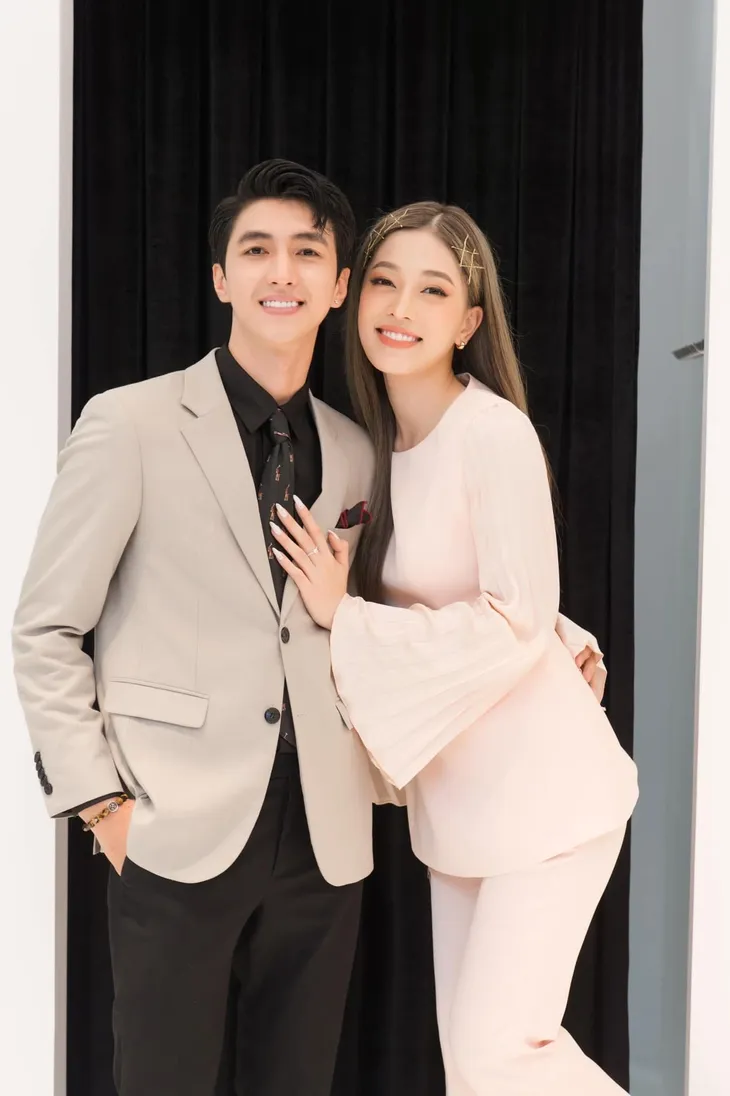 Sao Việt ngày 4/11: Mỹ Tâm ráp sân khấu sẵn sàng liveshow, Hoa hậu Thùy Tiên lên tiếng việc bị kiện - Ảnh 10. Sao Việt ngày 4/11: Mỹ Tâm ráp sân khấu sẵn sàng liveshow, Hoa hậu Thùy Tiên lên tiếng việc bị kiện - Ảnh 10.