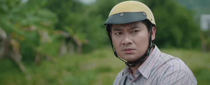 Mẹ rơm - Tập 2: Biết Loan có bầu, Khoản đánh thừa sống thiếu chết - Ảnh 4. Mẹ rơm - Tập 2: Biết Loan có bầu, Khoản đánh thừa sống thiếu chết - Ảnh 4.