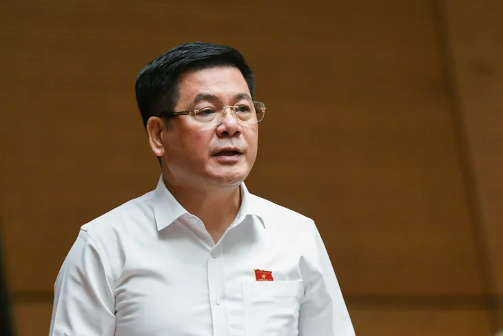 Người dân xếp hàng mua xăng, Bộ trưởng Bộ Công Thương lên tiếng - Ảnh 4. Người dân xếp hàng mua xăng, Bộ trưởng Bộ Công Thương lên tiếng - Ảnh 4.