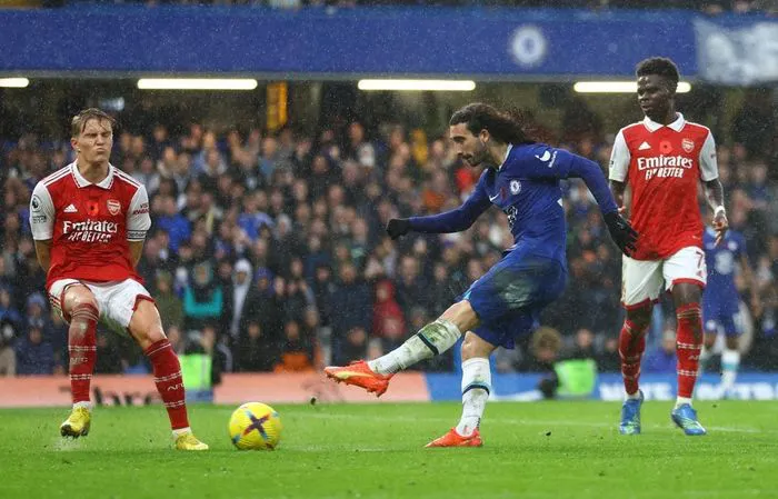 Đánh bại Chelsea, Arsenal tiếp tục dẫn đầu Ngoại hạng Anh - Ảnh 3. Đánh bại Chelsea, Arsenal tiếp tục dẫn đầu Ngoại hạng Anh - Ảnh 3.