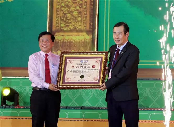 Khai mạc Ngày hội Văn hóa Thể thao Du lịch đồng bào Khmer Nam bộ 2022 - Ảnh 3.