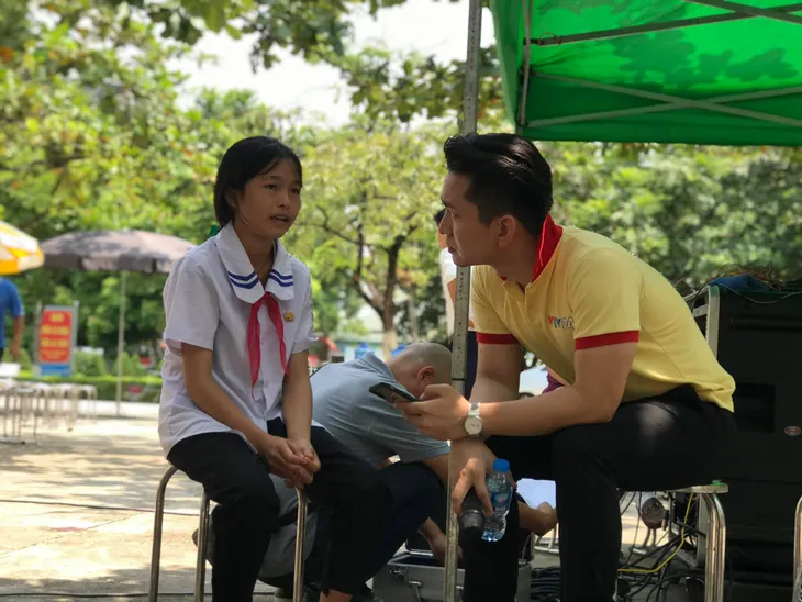 Hành trình đáng nhớ của MC Hạnh Phúc cùng Cặp lá yêu thương - Ảnh 4. Hành trình đáng nhớ của MC Hạnh Phúc cùng Cặp lá yêu thương - Ảnh 4.