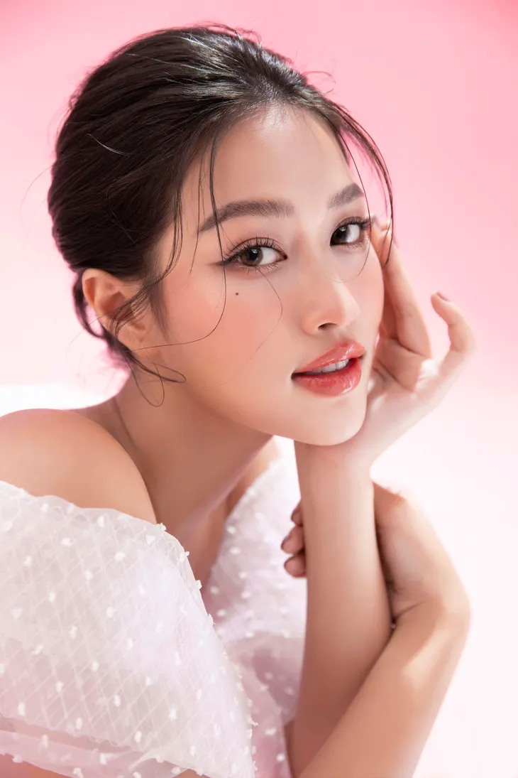 Miss Grand Vietnam Đoàn Thiên Ân khoe vẻ đẹp trong veo - Ảnh 9. Miss Grand Vietnam Đoàn Thiên Ân khoe vẻ đẹp trong veo - Ảnh 9.