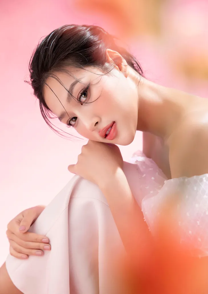 Miss Grand Vietnam Đoàn Thiên Ân khoe vẻ đẹp trong veo - Ảnh 7. Miss Grand Vietnam Đoàn Thiên Ân khoe vẻ đẹp trong veo - Ảnh 7.
