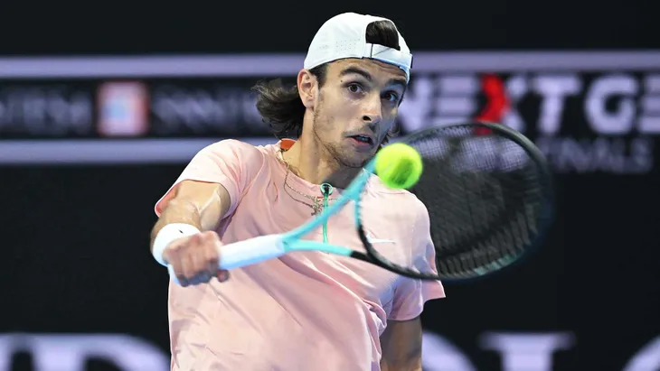 Lorenzo Musetti khởi đầu thuận lợi tại ATP Next Gen Finals - Ảnh 1. Lorenzo Musetti khởi đầu thuận lợi tại ATP Next Gen Finals - Ảnh 1.