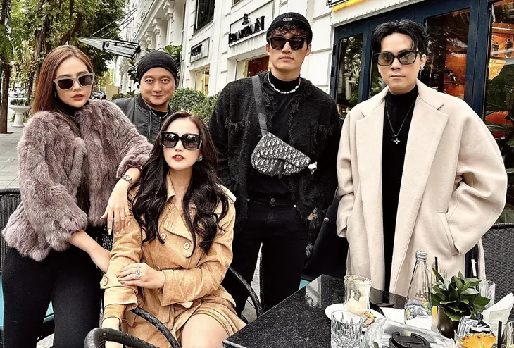 Bỏ xa Phương Hành trình công lý, Hồng Diễm cực chất giữa trời đông - Ảnh 3. Bỏ xa Phương Hành trình công lý, Hồng Diễm cực chất giữa trời đông - Ảnh 3.