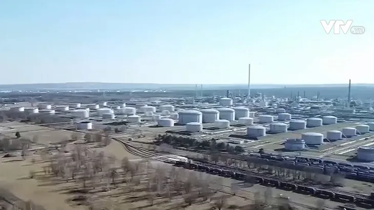 Việc G7 áp giá trần dầu mỏ từ Nga liệu có hiệu quả? - Ảnh 2. Việc G7 áp giá trần dầu mỏ từ Nga liệu có hiệu quả? - Ảnh 2.