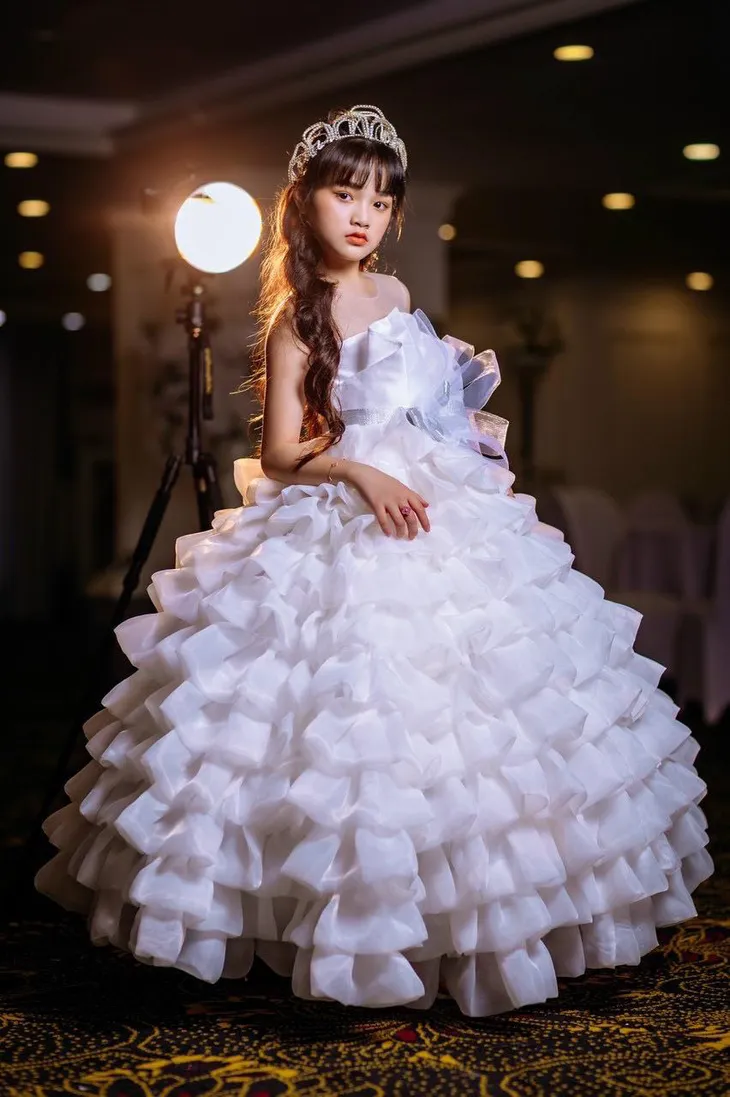Đón chào sự bùng nổ của show diễn Fashion Junction - Giao lộ thời trang - Ảnh 4. Đón chào sự bùng nổ của show diễn Fashion Junction - Giao lộ thời trang - Ảnh 4.