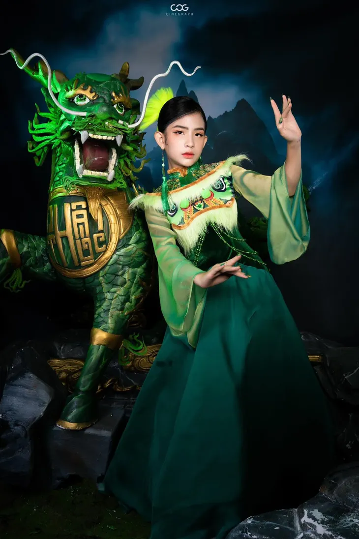 Đón chào sự bùng nổ của show diễn Fashion Junction - Giao lộ thời trang - Ảnh 2. Đón chào sự bùng nổ của show diễn Fashion Junction - Giao lộ thời trang - Ảnh 2.