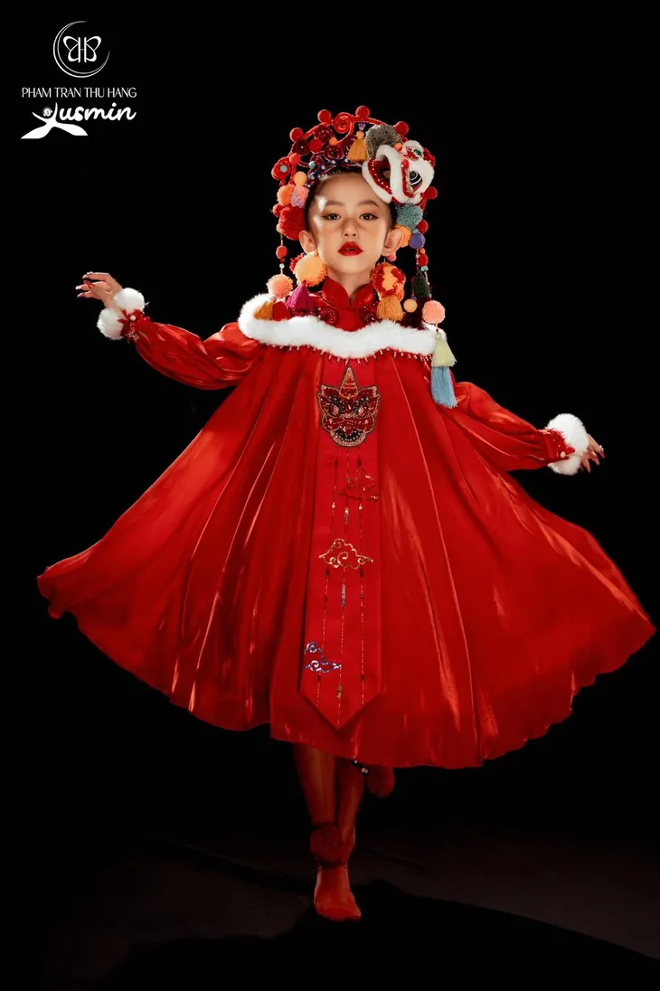 Đón chào sự bùng nổ của show diễn Fashion Junction - Giao lộ thời trang - Ảnh 1. Đón chào sự bùng nổ của show diễn Fashion Junction - Giao lộ thời trang - Ảnh 1.