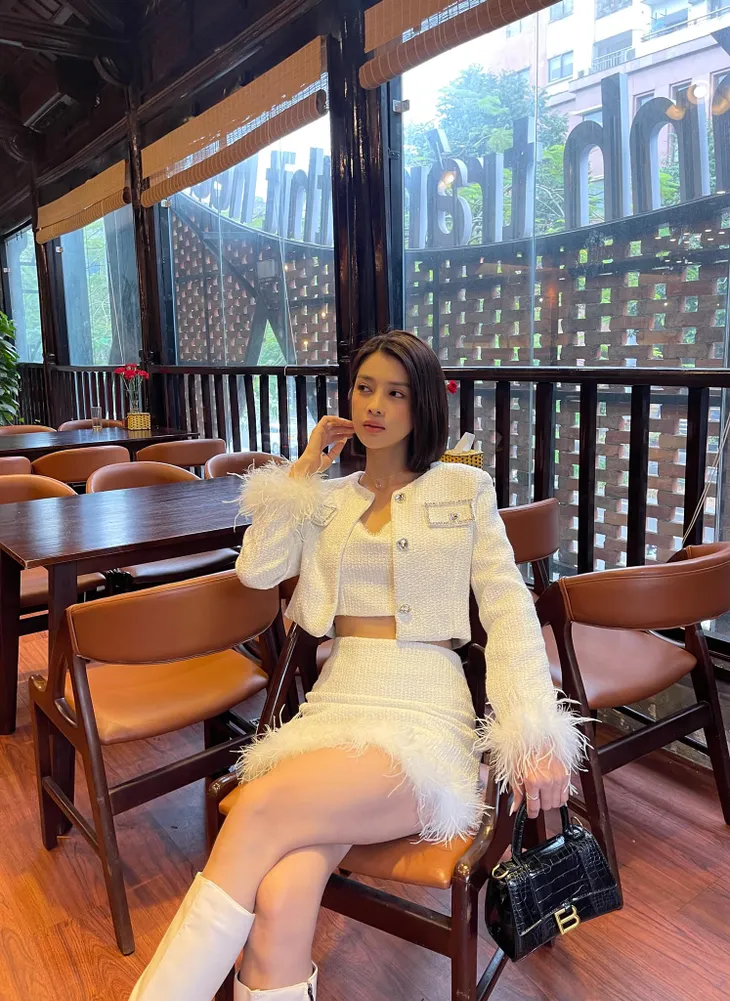 Phim trường tuần qua: Phim mới bấm máy đúng dịp cuối năm của VFC lộ diện - Ảnh 21. Phim trường tuần qua: Phim mới bấm máy đúng dịp cuối năm của VFC lộ diện - Ảnh 21.