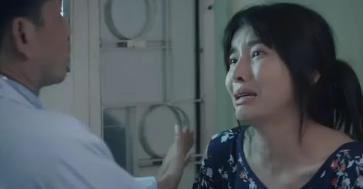 Mẹ rơm - Tập 24: Xuân khóc như mưa khi biết tin chồng bị thương nặng - Ảnh 2. Mẹ rơm - Tập 24: Xuân khóc như mưa khi biết tin chồng bị thương nặng - Ảnh 2.