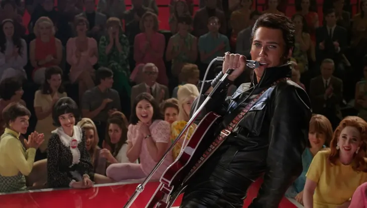 Tom Hanks lo lắng cho sức khỏe tâm thần của Austin Butler sau Elvis - Ảnh 1.