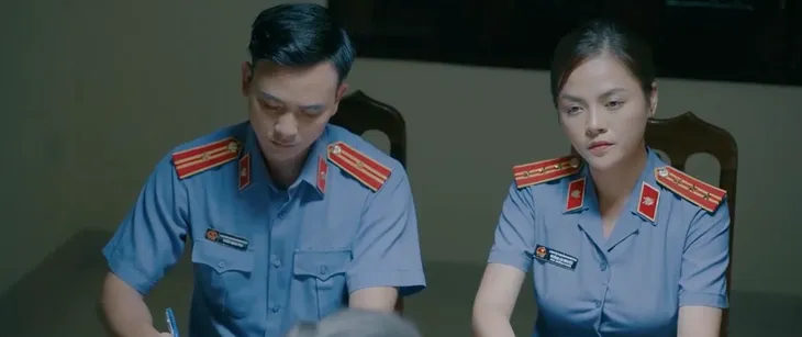Hành trình công lý - Tập 28: Rượt đuổi hung thủ giết người, Nguyệt bị đánh trọng thương - Ảnh 22. Hành trình công lý - Tập 28: Rượt đuổi hung thủ giết người, Nguyệt bị đánh trọng thương - Ảnh 22.
