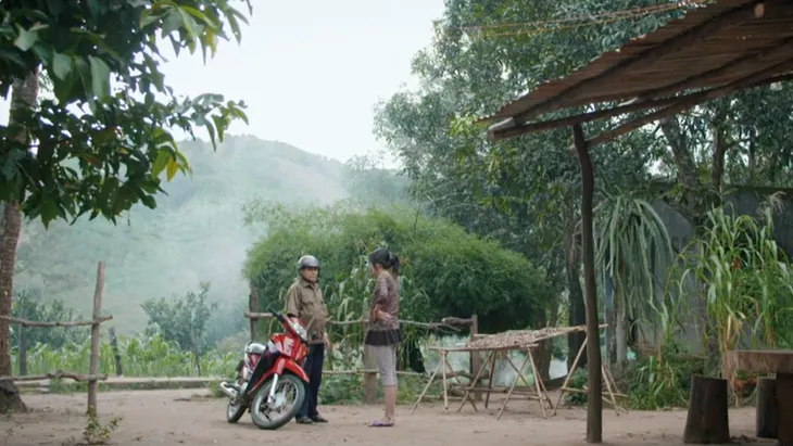 Mẹ rơm - Tập 25: Gặp được Hồng, Mô vẫn quyết dứt áo ra đi - Ảnh 17. Mẹ rơm - Tập 25: Gặp được Hồng, Mô vẫn quyết dứt áo ra đi - Ảnh 17.