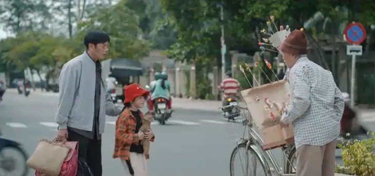 Mẹ rơm - Tập 25: Gặp được Hồng, Mô vẫn quyết dứt áo ra đi - Ảnh 7. Mẹ rơm - Tập 25: Gặp được Hồng, Mô vẫn quyết dứt áo ra đi - Ảnh 7.
