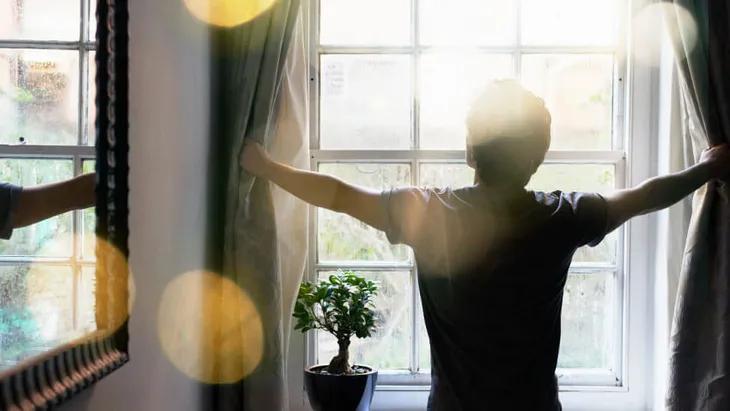 Tắm nắng có thể cải thiện giấc ngủ vào mùa đông - Ảnh 1. Tắm nắng có thể cải thiện giấc ngủ vào mùa đông - Ảnh 1.