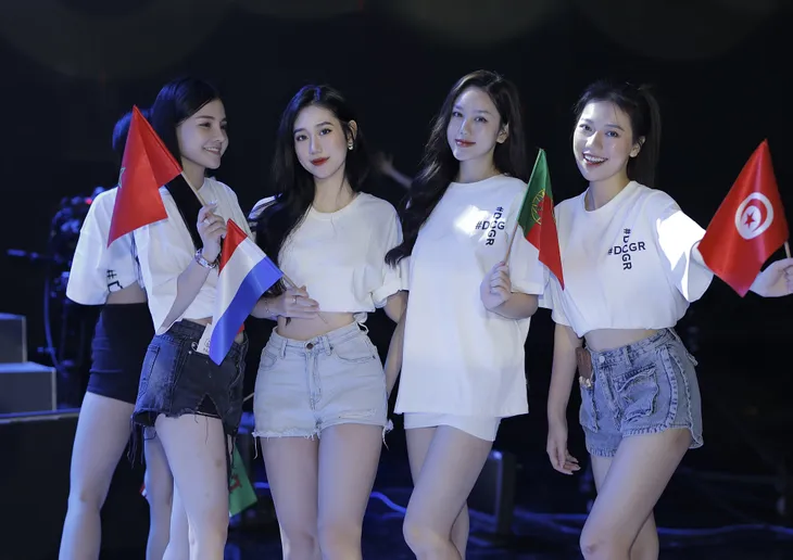 Chương trình Nóng Cùng FIFA World Cup 2022: Những chặng đường cuối sôi động và hấp dẫn - Ảnh 11. Chương trình Nóng Cùng FIFA World Cup 2022: Những chặng đường cuối sôi động và hấp dẫn - Ảnh 11.