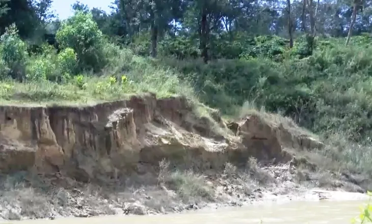 Nóng tình trạng khai thác đất mặt trái phép ở Tây Nguyên - Ảnh 2. Nóng tình trạng khai thác đất mặt trái phép ở Tây Nguyên - Ảnh 2.