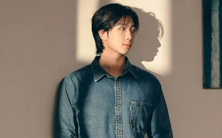 Trưởng nhóm RM: BTS đang bước sang một chương mới - Ảnh 1.