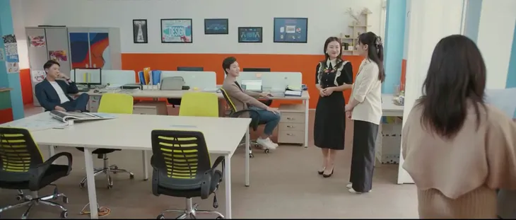 Đừng làm mẹ cáu - Tập 5: Mới đi làm, Hạnh (Quỳnh Kool) đã bị đồn là chân dài của sếp - Ảnh 13. Đừng làm mẹ cáu - Tập 5: Mới đi làm, Hạnh (Quỳnh Kool) đã bị đồn là chân dài của sếp - Ảnh 13.