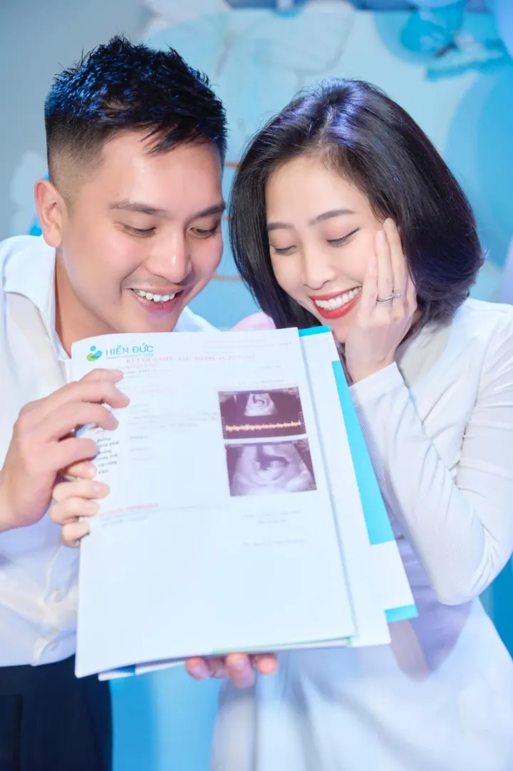 Sao Việt ngày 16/12: Phanh Lee - Kiều Anh đón sinh nhật, MC Liêu Hà Trinh sắp làm mẹ - Ảnh 3. Sao Việt ngày 16/12: Phanh Lee - Kiều Anh đón sinh nhật, MC Liêu Hà Trinh sắp làm mẹ - Ảnh 3.