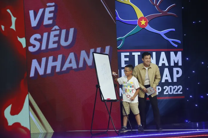 Hé lộ giám khảo của vòng chung kết cuộc thi Sơ đồ tư duy Việt Nam 2022 - Ảnh 2. Hé lộ giám khảo của vòng chung kết cuộc thi Sơ đồ tư duy Việt Nam 2022 - Ảnh 2.