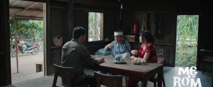 Mẹ rơm - Tập 27: Hào nghi ngờ Khoản bị hãm hại - Ảnh 1. Mẹ rơm - Tập 27: Hào nghi ngờ Khoản bị hãm hại - Ảnh 1.