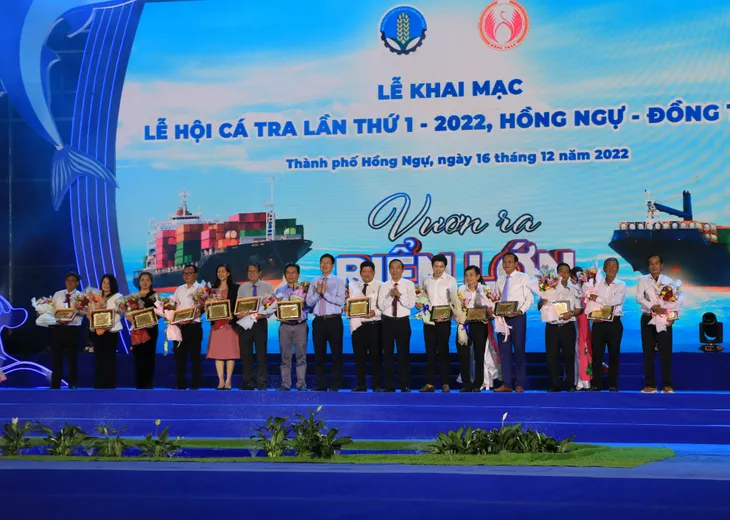 Đồng Tháp: Khai mạc Lễ hội cá tra lần thứ I - Ảnh 1. Đồng Tháp: Khai mạc Lễ hội cá tra lần thứ I - Ảnh 1.