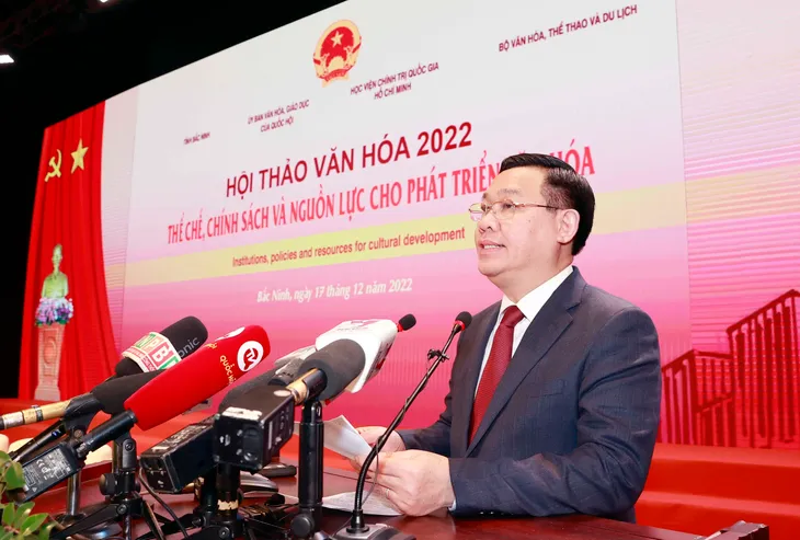Chủ tịch Quốc hội: Cần tiếp tục có chính sách để bảo tồn phát huy các giá trị văn hóa dân tộc - Ảnh 2. Chủ tịch Quốc hội: Cần tiếp tục có chính sách để bảo tồn phát huy các giá trị văn hóa dân tộc - Ảnh 2.