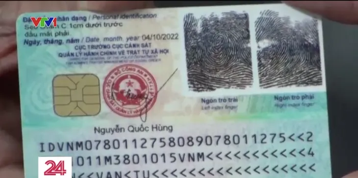 Triệt phá đường dây chuyên làm giả sổ đỏ, căn cước công dân gắn chip - Ảnh 3. Triệt phá đường dây chuyên làm giả sổ đỏ, căn cước công dân gắn chip - Ảnh 3.