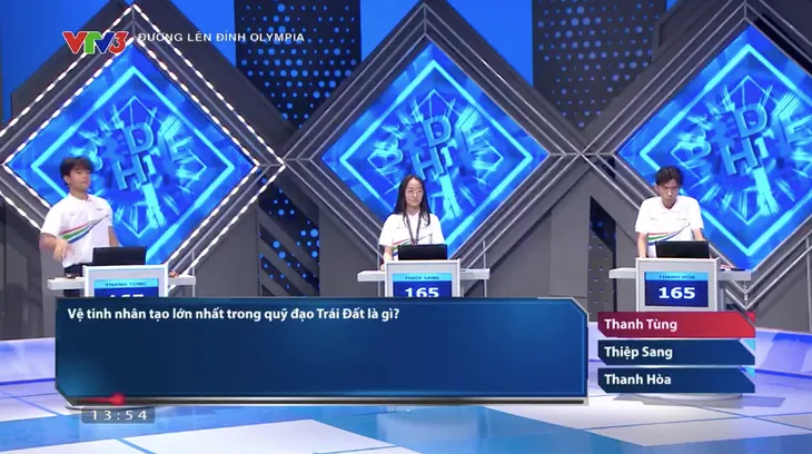Đường lên đỉnh Olympia 23: Chiến thắng câu hỏi phụ, nam sinh Hưng Yên giành vé vào cuộc thi Tháng - Ảnh 8. Đường lên đỉnh Olympia 23: Chiến thắng câu hỏi phụ, nam sinh Hưng Yên giành vé vào cuộc thi Tháng - Ảnh 8.