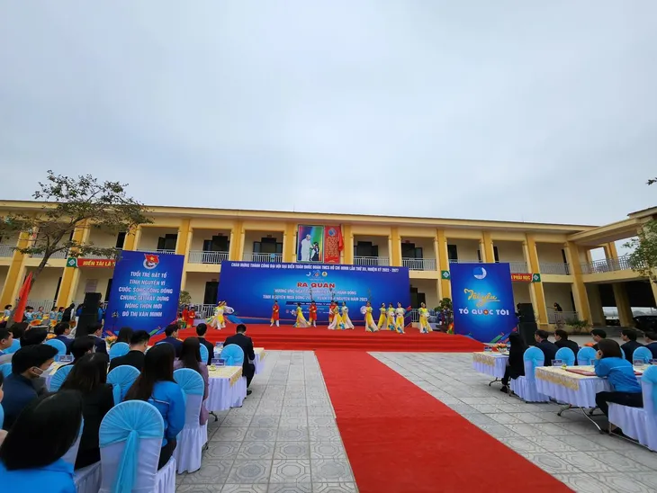 Phát động Ngày thanh niên cùng hành động - Ảnh 3. Phát động Ngày thanh niên cùng hành động - Ảnh 3.