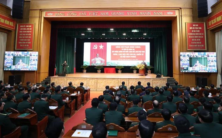 Phát huy sức mạnh tổng hợp để bảo vệ vững chắc chủ quyền lãnh thổ, an ninh biên giới quốc gia - Ảnh 3. Phát huy sức mạnh tổng hợp để bảo vệ vững chắc chủ quyền lãnh thổ, an ninh biên giới quốc gia - Ảnh 3.