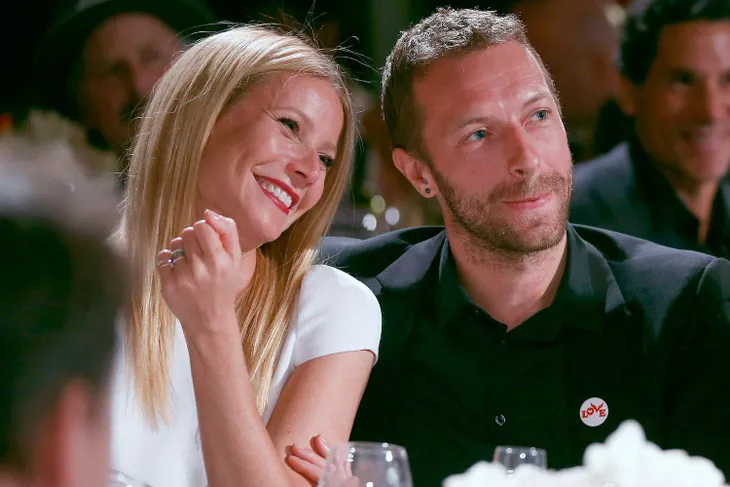 Gwyneth Paltrow vẫn làm bạn với những người tình cũ - Ảnh 1. Gwyneth Paltrow vẫn làm bạn với những người tình cũ - Ảnh 1.