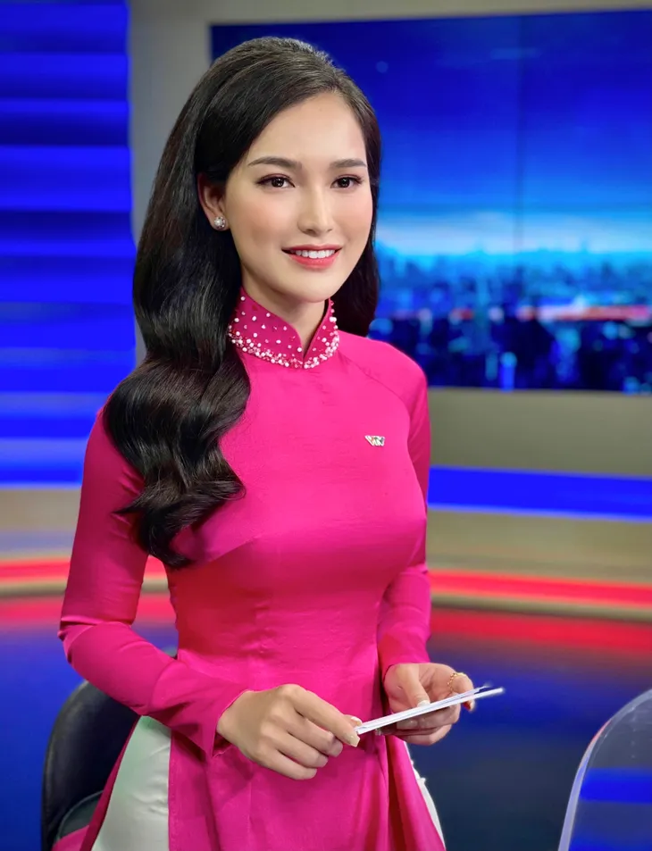 Lần đầu góp mặt trong VTV Awards, BTV Linh Thủy bất ngờ khi lọt vào Top 5 - Ảnh 1. Lần đầu góp mặt trong VTV Awards, BTV Linh Thủy bất ngờ khi lọt vào Top 5 - Ảnh 1.