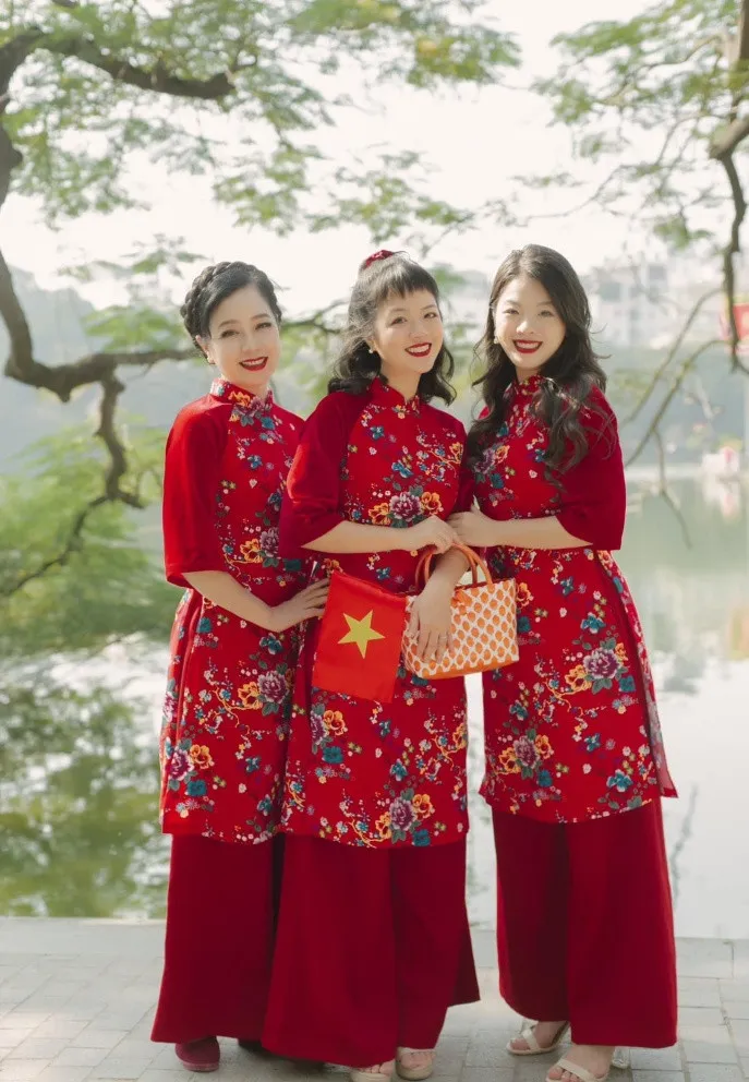 Sao Việt ngày 20/12: Vợ chồng NSND Lan Hương kỷ niệm 35 ngày cưới trên du thuyền, Chiều Xuân khoe 2 con gái xinh đẹp - Ảnh 2. Sao Việt ngày 20/12: Vợ chồng NSND Lan Hương kỷ niệm 35 ngày cưới trên du thuyền, Chiều Xuân khoe 2 con gái xinh đẹp - Ảnh 2.