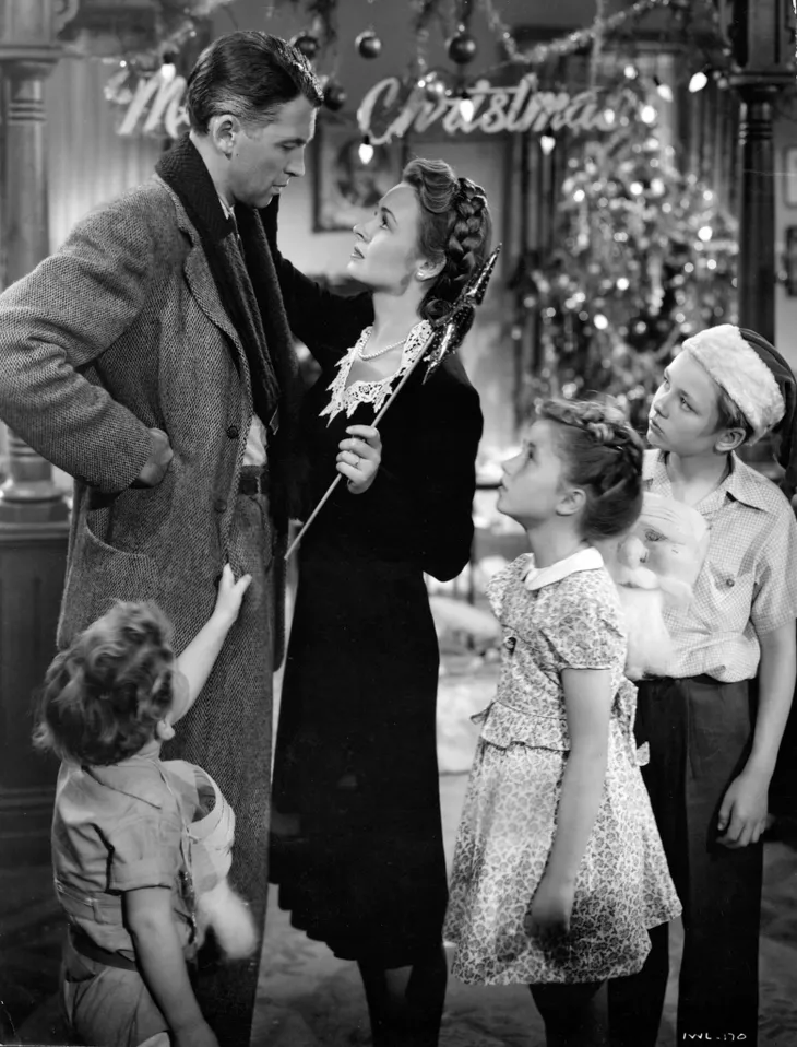 Its A Wonderful Life - bộ phim được yêu thích nhất Giáng sinh năm nay - Ảnh 1. Its A Wonderful Life - bộ phim được yêu thích nhất Giáng sinh năm nay - Ảnh 1.