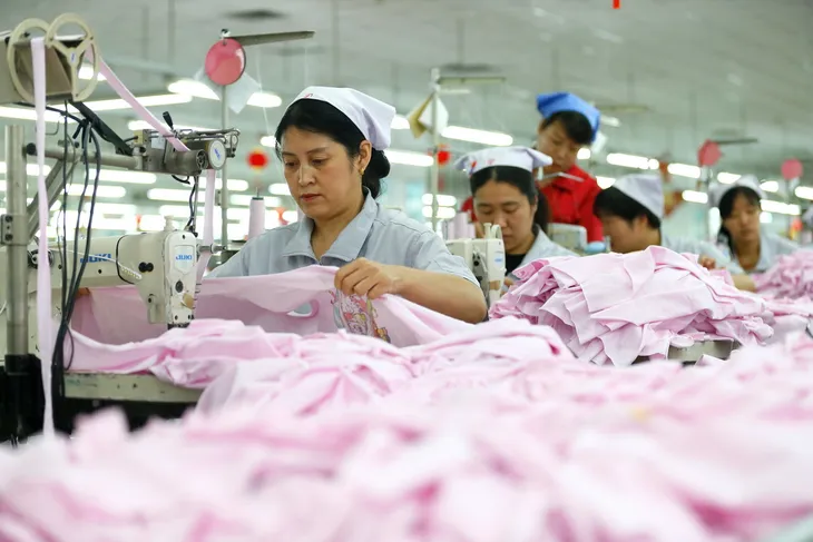 Ngành dệt may Trung Quốc nỗ lực phục hồi sau dịch - Ảnh 1. Ngành dệt may Trung Quốc nỗ lực phục hồi sau dịch - Ảnh 1.