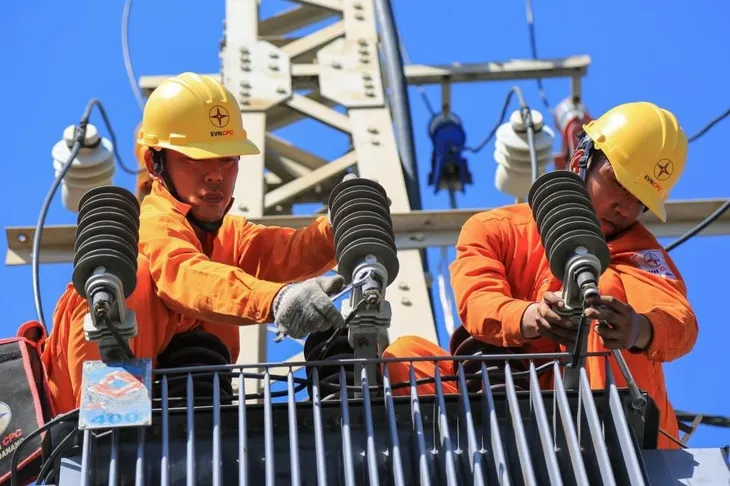Bộ Công Thương cân nhắc việc điều chỉnh giá điện - Ảnh 1. Bộ Công Thương cân nhắc việc điều chỉnh giá điện - Ảnh 1.
