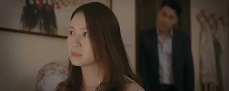 Hành trình công lý - Tập 33: Hoàng lấy hơi men đánh liều gần gũi Phương - Ảnh 2.